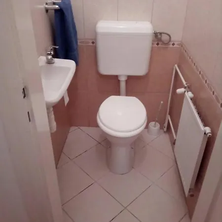 Holiday home Uj Elet Weekend House Balatonkeresztur